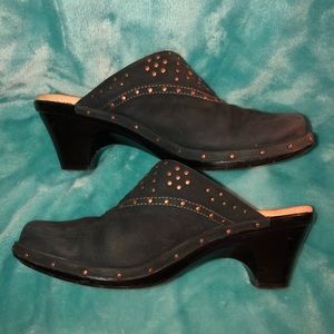 sofft samarie clogs